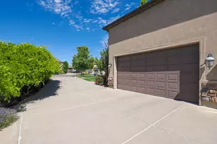 14441 S Peacock Midge Dr, Bluffdale, UT 84065 - Photo 64