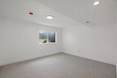 2809 Willow Hills Dr, Sandy, UT 84093 - Photo 26