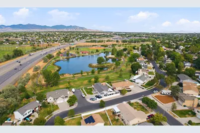 6114 S Red Oaks Dr, Murray, UT 84123 - Photo 4