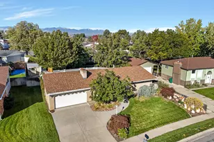 7138 S Chris Ln E, Cottonwood Heights, UT 84121 - Photo 28