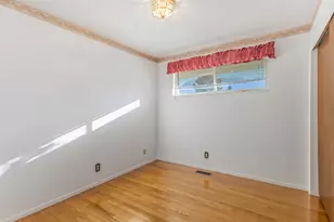 7138 S Chris Ln E, Cottonwood Heights, UT 84121 - Photo 16