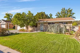 7138 S Chris Ln E, Cottonwood Heights, UT 84121 - Photo 2