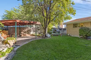 7138 S Chris Ln E, Cottonwood Heights, UT 84121 - Photo 22