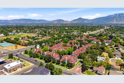5426 S Lighthouse Rd, Taylorsville, UT 84123 - Photo 2