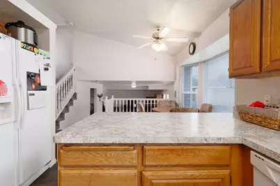 816 N 250 W, American Fork, UT 84003 - Photo 10
