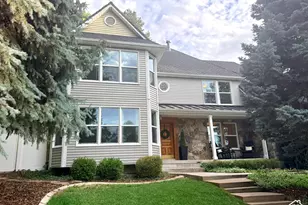 910 Woodland Hills Circle, Bountiful, UT 84010 - Photo 2