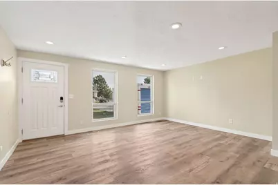 1066 E Violet Cir S, Sandy, UT 84094 - Photo 8