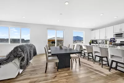 3483 N Sparrow Ln, Eagle Mountain, UT 84005 - Photo 10