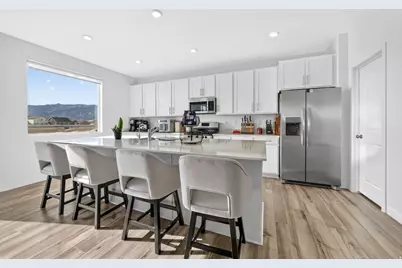 3483 N Sparrow Ln, Eagle Mountain, UT 84005 - Photo 12