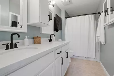 11766 S Lake Run Rd W, South Jordan, UT 84009 - Photo 12