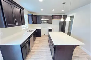4725 N Gunsight Peak Dr, Eagle Mountain, UT 84005 - Photo 6