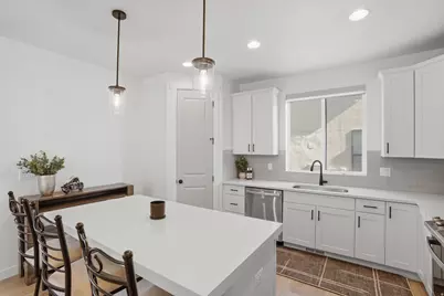 11531 S Engelmann Dr, Draper, UT 84020 - Photo 10
