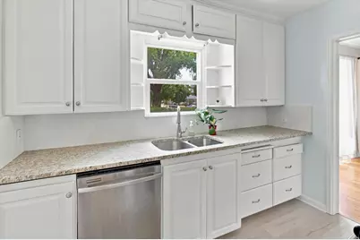 2449 S 800 E, Salt Lake City, UT 84106 - Photo 14