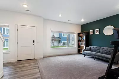 1112 N 1880 W, Farmington, UT 84025 - Photo 2