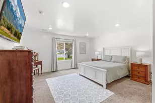 1209 S Red Cliff Dr, Santaquin, UT 84655 - Photo 16