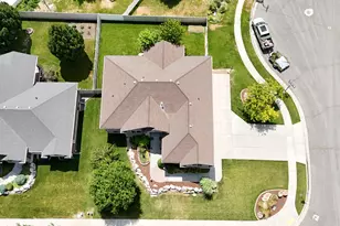 1234 S Shotley Bridge Dr W, Syracuse, UT 84075 - Photo 38