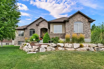 1234 S Shotley Bridge Dr W, Syracuse, UT 84075 - Photo 1