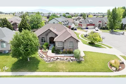 1234 S Shotley Bridge Dr W, Syracuse, UT 84075 - Photo 4