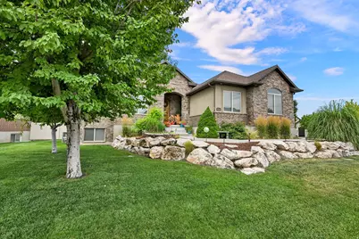 1234 S Shotley Bridge Dr W, Syracuse, UT 84075 - Photo 2