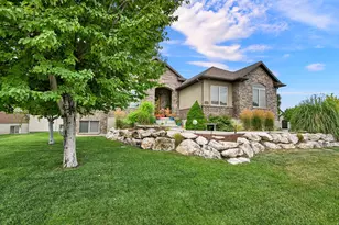 1234 S Shotley Bridge Dr W, Syracuse, UT 84075 - Photo 2