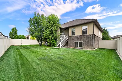 1234 S Shotley Bridge Dr W, Syracuse, UT 84075 - Photo 32