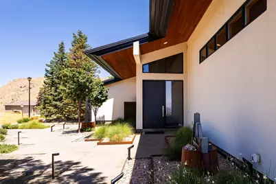 972 N Churchill Dr, Salt Lake City, UT 84103 - Photo 2