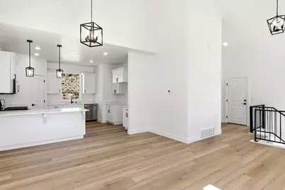 694 S Liberty Dr, Cedar City, UT 84720 - Photo 6