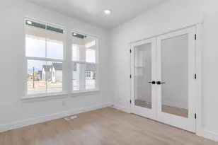 1052 E Ira Hodges Scenic Parkway, Eagle Mountain, UT 84005 - Photo 12