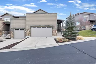 832 S Edgewater Ct, Huntsville, UT 84317 - Photo 4