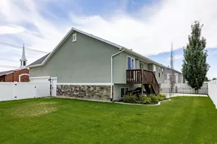 3256 W 700 S, Syracuse, UT 84075 - Photo 40