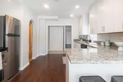 6765 S 1300 E, Cottonwood Heights, UT 84121 - Photo 10