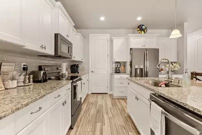 756 N Sage Creek Cir E, Washington, UT 84780 - Photo 18