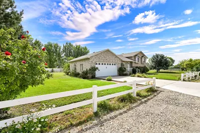 742 S 1900 W, Marriott-Slaterville City, UT 84404 - Photo 4