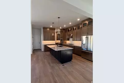 7297 W Double Dutch Dr, West Jordan, UT 84081 - Photo 2