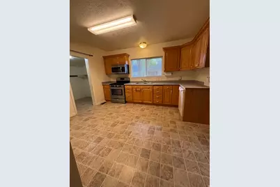 148 S 300 W, Delta, UT 84624 - Photo 4