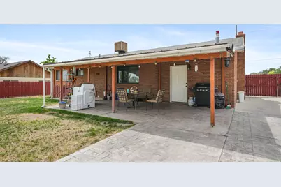 290 W Durfee St, Grantsville, UT 84029 - Photo 18