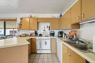 290 W Durfee St, Grantsville, UT 84029 - Photo 6