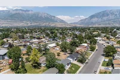 980 W 230 N, Orem, UT 84057 - Photo 32