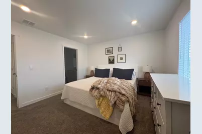 1052 E Scuttlebutt Ln, Saratoga Springs, UT 84045 - Photo 10