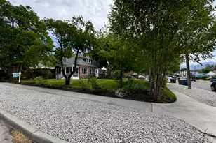 2569 S Green St, Salt Lake City, UT 84106 - Photo 8