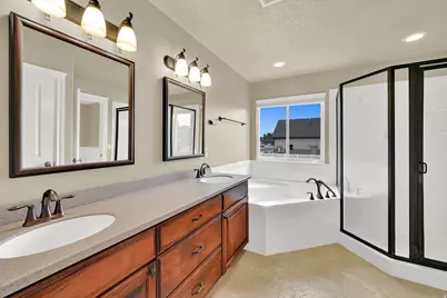 2942 W 2175 S, West Haven, UT 84401 - Photo 20