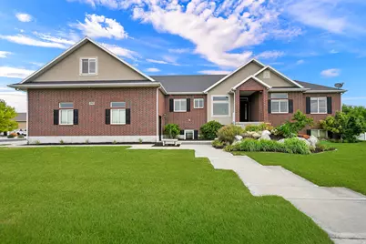 2942 W 2175 S, West Haven, UT 84401 - Photo 2