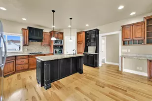 2942 W 2175 S, West Haven, UT 84401 - Photo 10