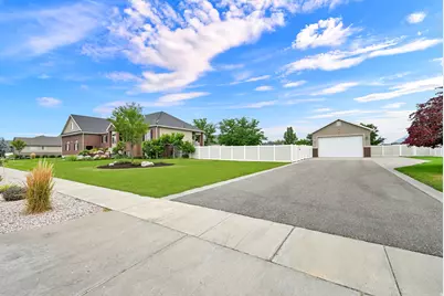 2942 W 2175 S, West Haven, UT 84401 - Photo 4