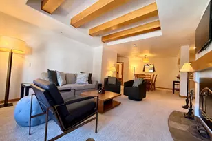12076 E Big Cottonwood Rd, Solitude, UT 84121 - Photo 10