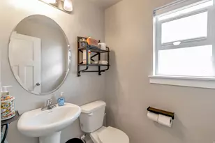 242 N 250 E, Salem, UT 84653 - Photo 8