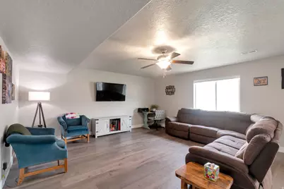 242 N 250 E, Salem, UT 84653 - Photo 6