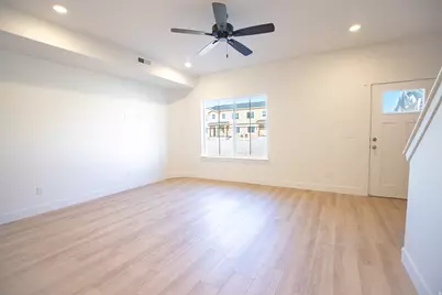 441 E 590 N #54, Salem, UT 84653 - Photo 2