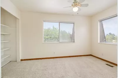 9744 S Yorkshire Dr, South Jordan, UT 84009 - Photo 18