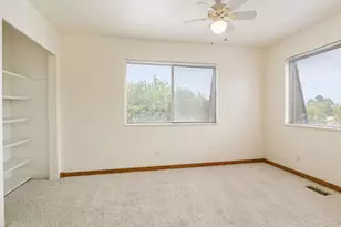 9744 S Yorkshire Dr, South Jordan, UT 84009 - Photo 18
